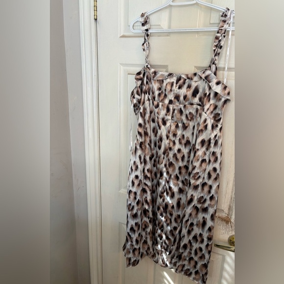 Emma & Michele White Brown Tie Front Relaxed Mini Dress - Picture 6 of 6